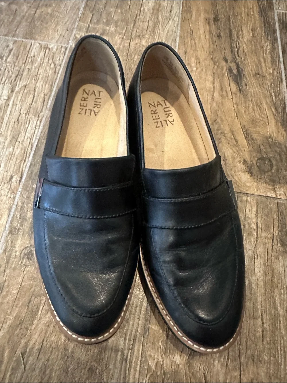 Naturalizer Black Leather Slip-On Penny Loafers for Women